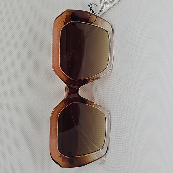 Topshop curved square sunglasses in pink - Picture 5 of 11